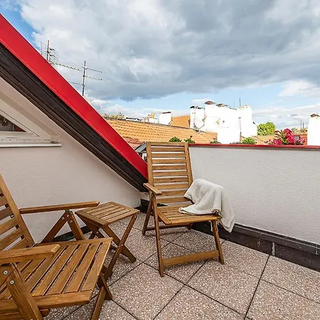 公寓 Picturesque In Lesser Town With Lovely Terrace *